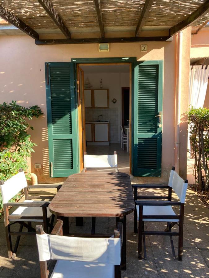 Marta'S Holidays Home Nisporto Esterno foto
