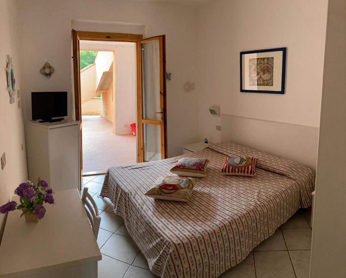 Marta'S Holidays Home Nisporto Esterno foto